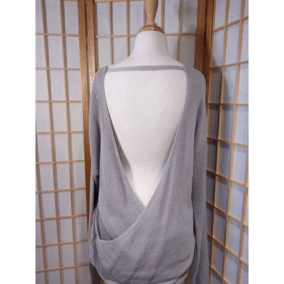 Nude M/L Crossover Sweater  - Picture 13 of 13